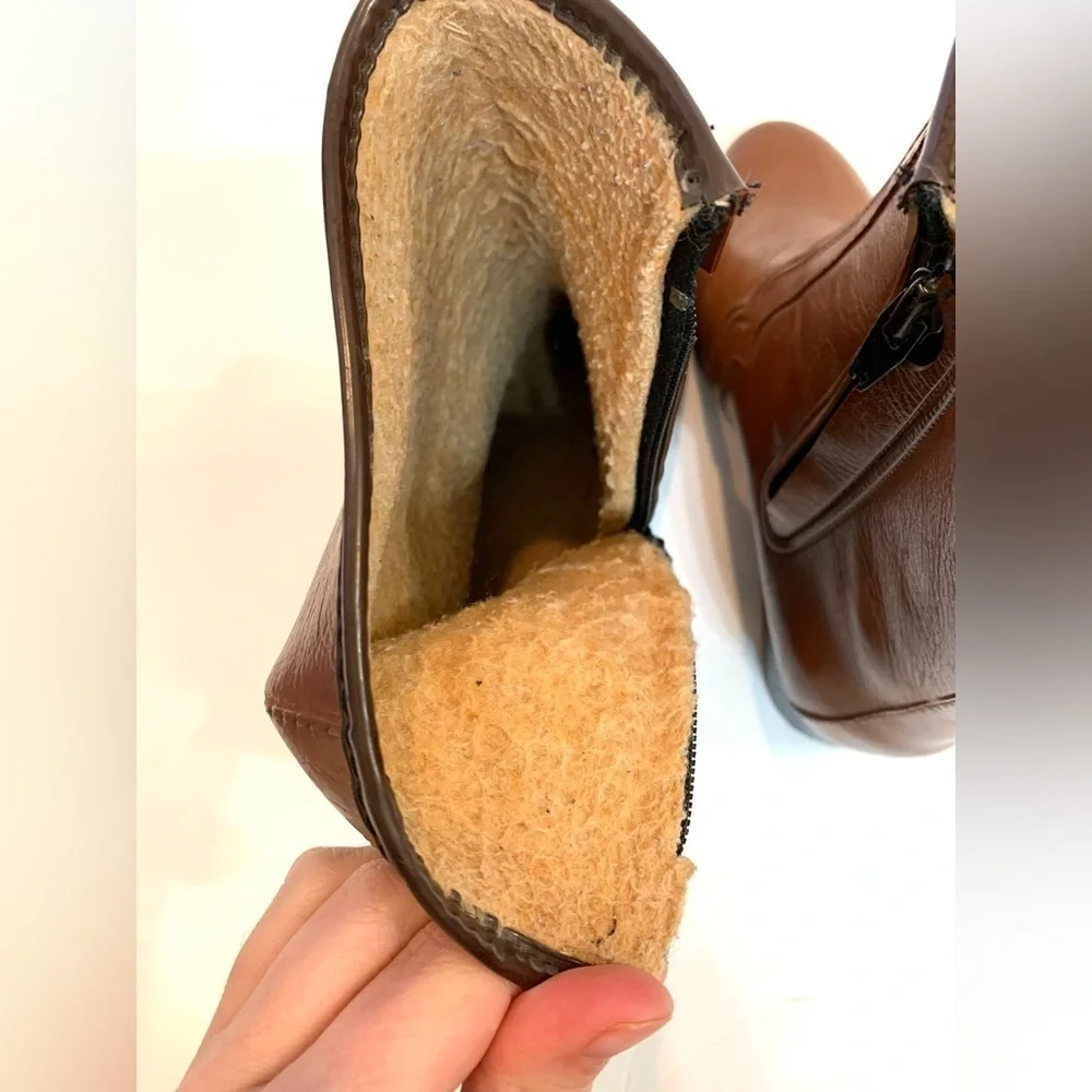1970’s Women’s Vintage Brown Zip Ankle Booties Boots Sz 7